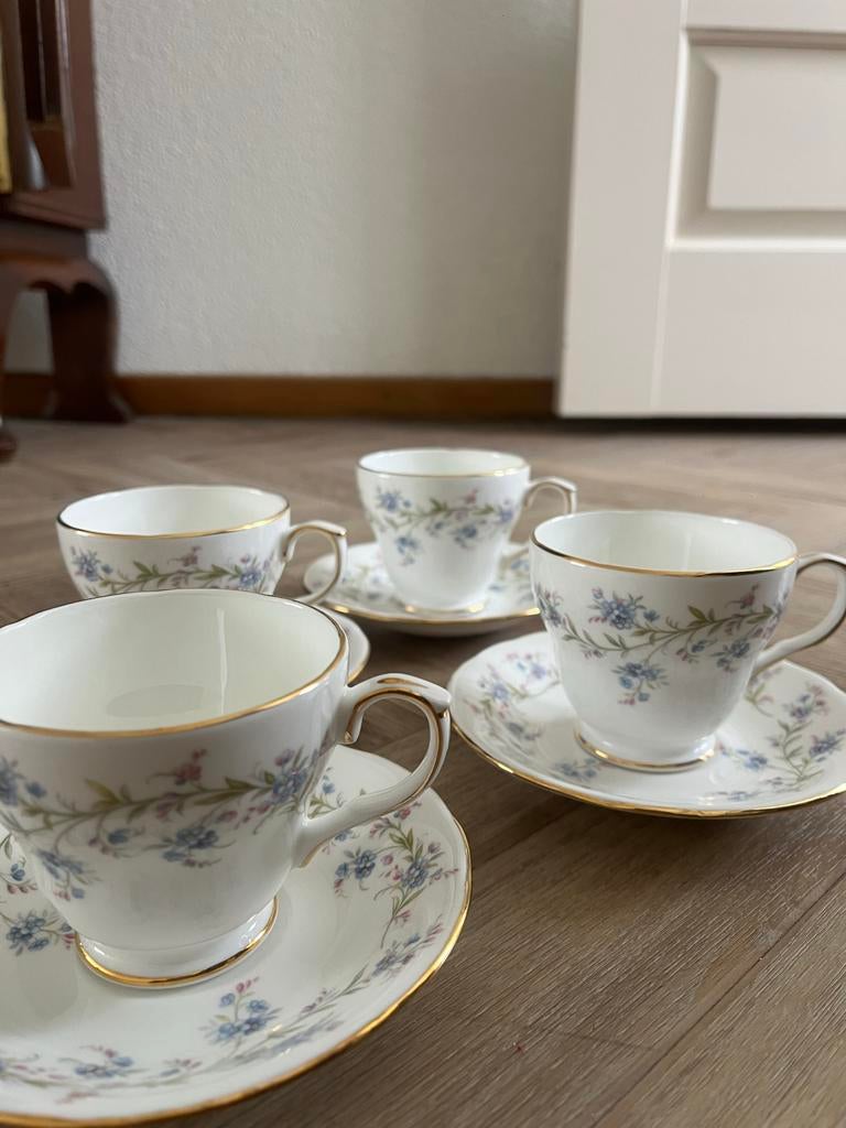Duchess Porseleinen Servies Set - 4 Kop en Schotels, Antiek en Kunst, Ophalen of Verzenden