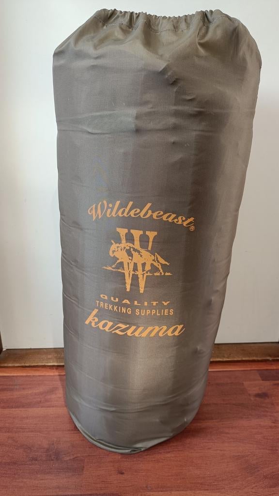 Tweepersoons zelfopblaasbaar slaapmat - Wildebeast Kazuma, Caravans en Kamperen, Slaapmatten, Zo goed als nieuw, Ophalen