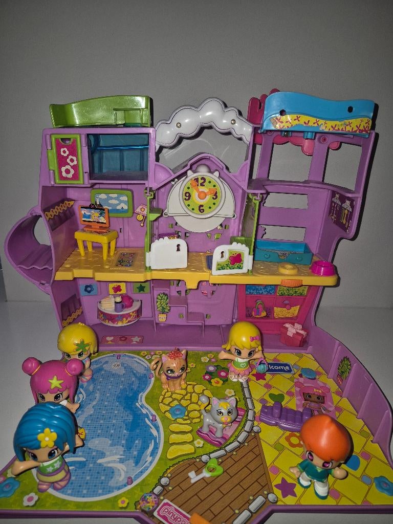 Leuk pinypon huis met verschillende figuren, Ophalen of Verzenden, Gebruikt