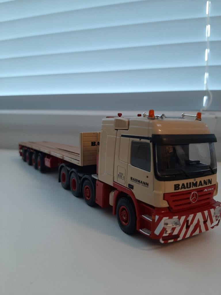 Baumann Mercedes Actros met ballasttrailer, Ophalen of Verzenden, Nieuw, Bus of Vrachtwagen, Lion Toys
