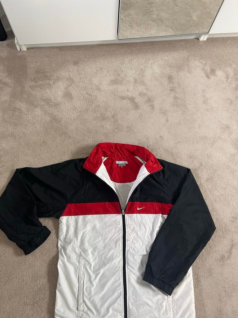 Mooie Nike jas maat S, Ophalen of Verzenden, Zo goed als nieuw, Maat 46 (S) of kleiner, Zwart