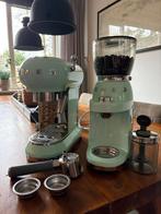 Smeg ECF02 piston koffie machine & molen CGF03PGEU, Gemalen koffie, 10 kopjes of meer, Koffiemachine, Ophalen of Verzenden