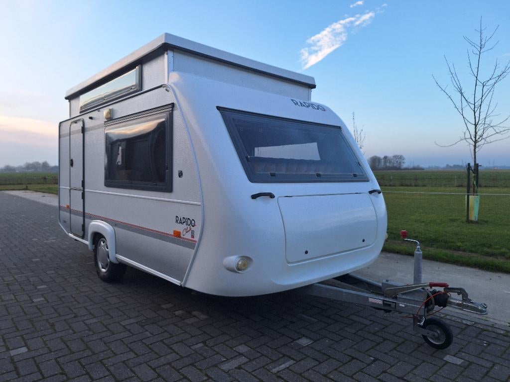 Caravan Rapido Club 32T, Caravans en Kamperen, Overige typen, Koelkast, Tot en met 2, Treinzit