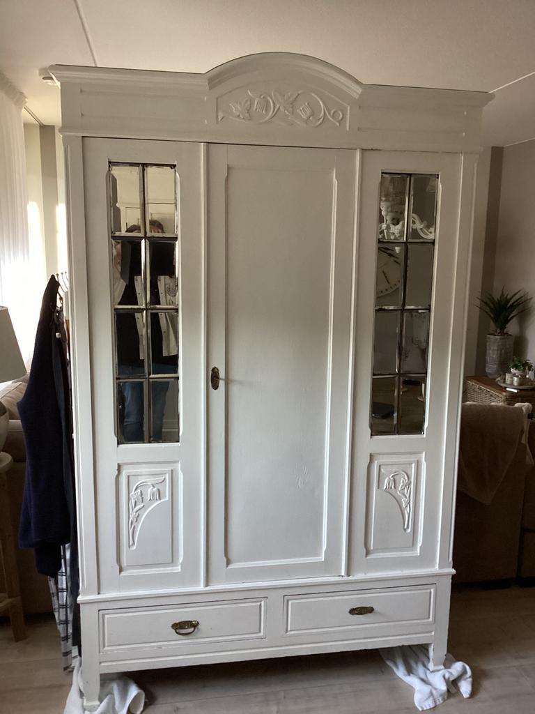 Oude mooie kledingkast, Huis en Inrichting, Gebruikt, 100 tot 150 cm, Oude stijl, 200 cm of meer