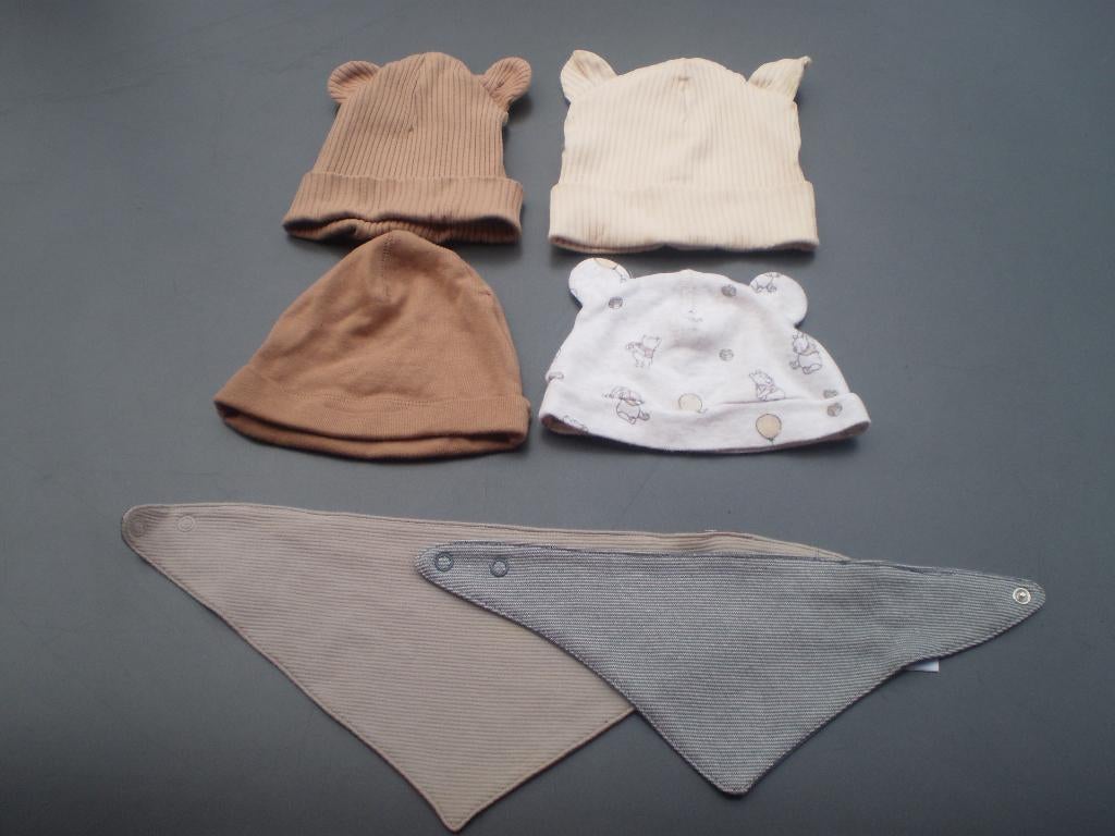 WIBRA/H&M/C&A  4 mutsjes en 2 kwijldoekjes maat 50-56 NIEUW, Kinderen en Baby's, Babykleding | Maat 50, Overige typen, Jongetje of Meisje