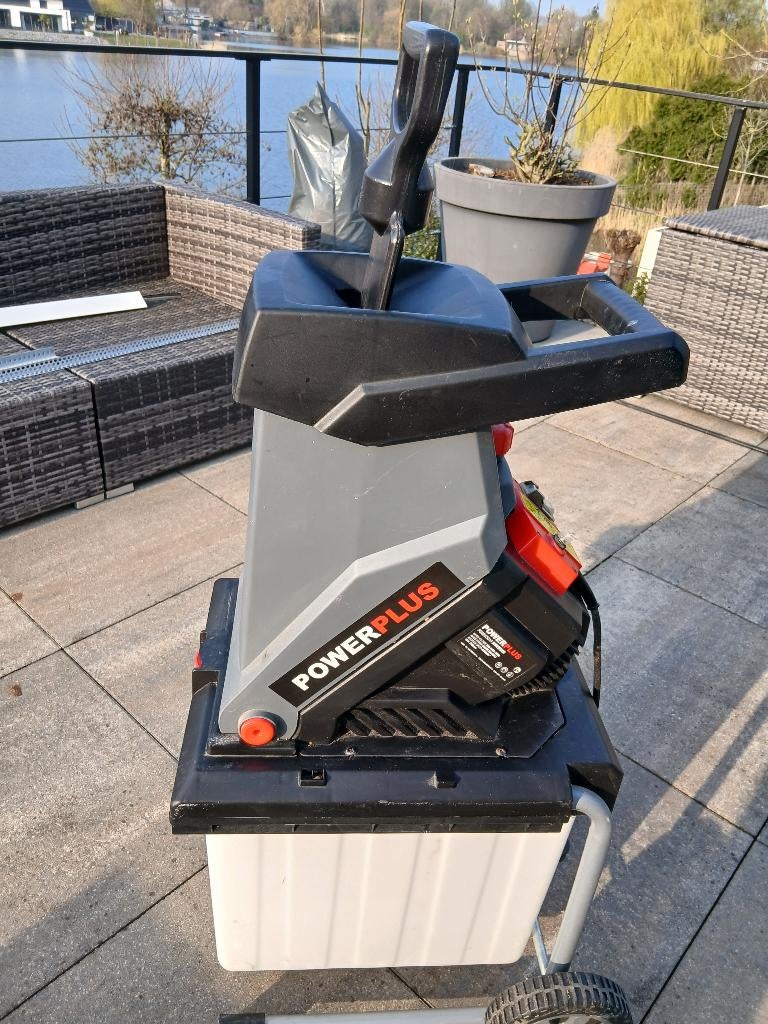 Hakselaar POWEG 5010, Ophalen, Zo goed als nieuw, Elektrisch, POWERPLUS