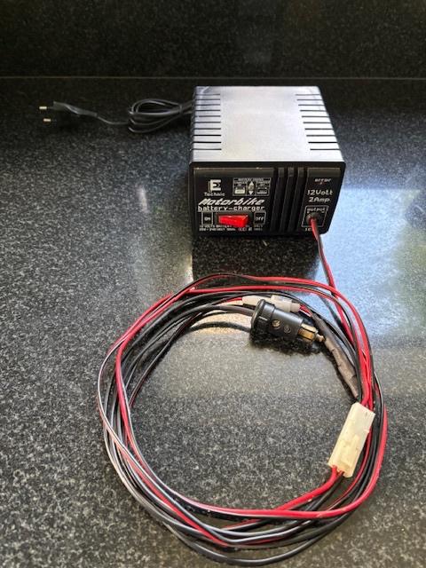 Druppellader 12 Volt 2Amp PE Technic, Motoren, Accessoires | Overige, Ophalen of Verzenden, Gebruikt