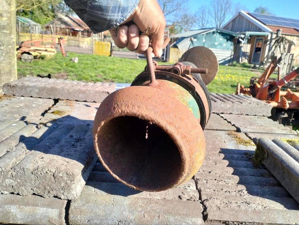 Te koop kletsplaat voor giertank /watertank, Ophalen