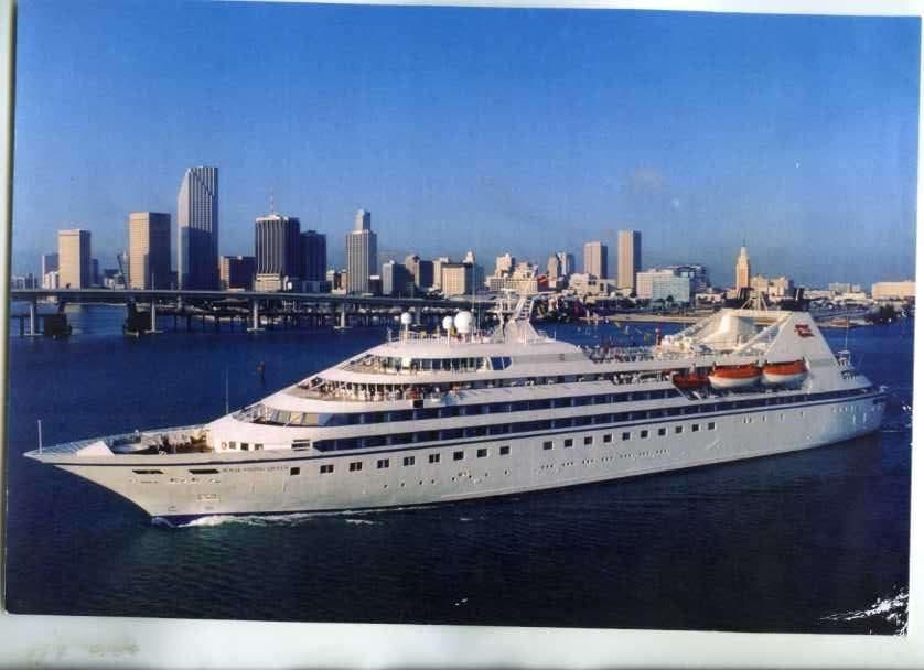 scheepvaart-foto-MIAMI ?-royal viking queen, Ophalen of Verzenden, Zo goed als nieuw, Motorboot, Boek of Tijdschrift