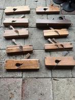 Collectie oude houten schafen, Ophalen