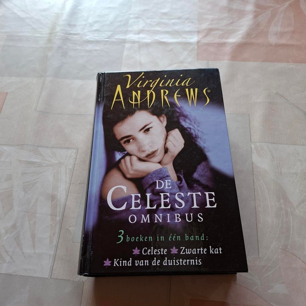 Virginia Andrews - De Celeste Omnibus (3 boeken in één), Ophalen of Verzenden, Zo goed als nieuw, Virginia Andrews