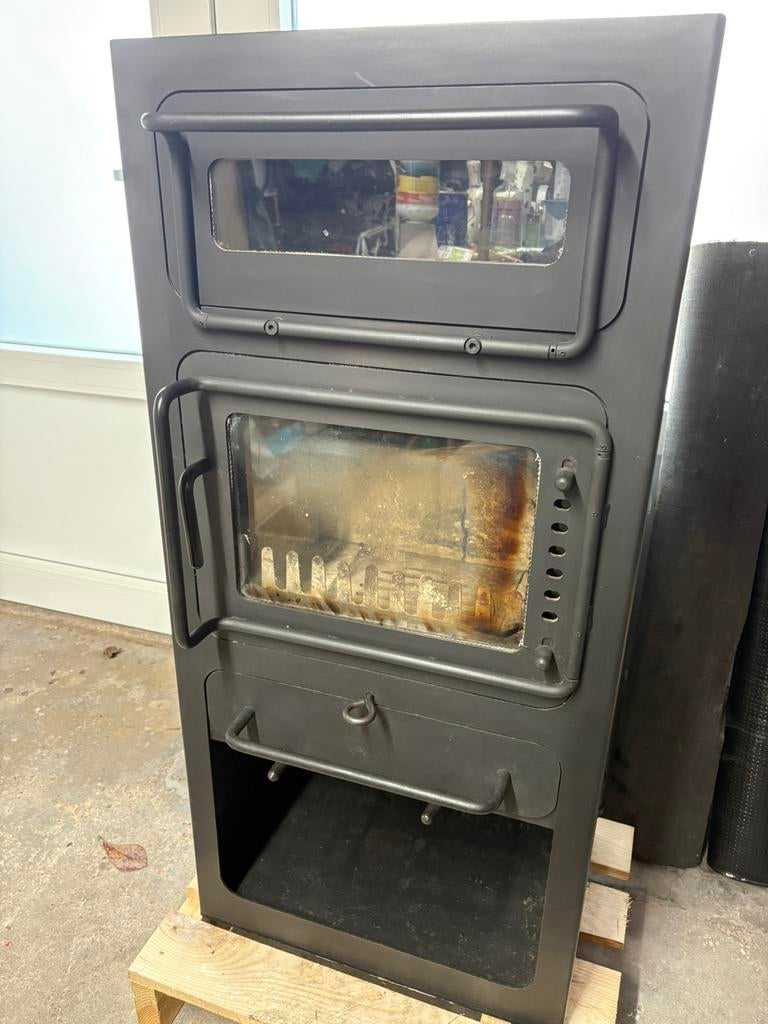 Hwam kachel met kleine oven, Ophalen, Gebruikt, Houtkachel, Vrijstaand