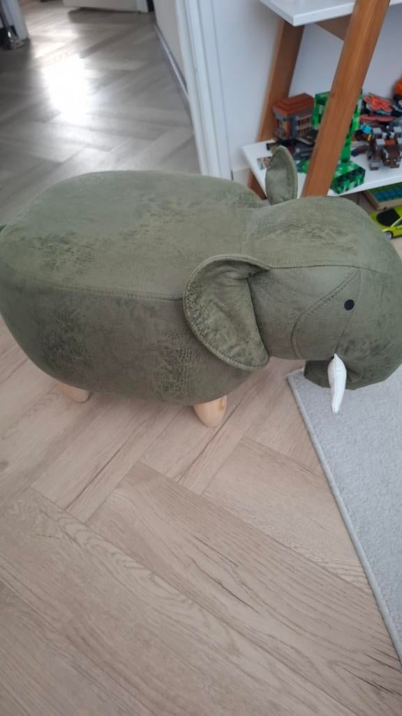 Olifanten poef, Ophalen, Zo goed als nieuw