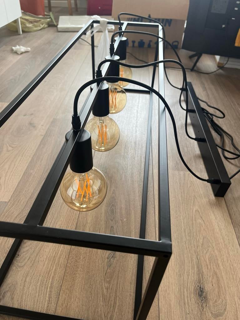 Mooie langwerpige hanglamp met 4 lampen, Ophalen of Verzenden, Zo goed als nieuw, Metaal, Minder dan 50 cm