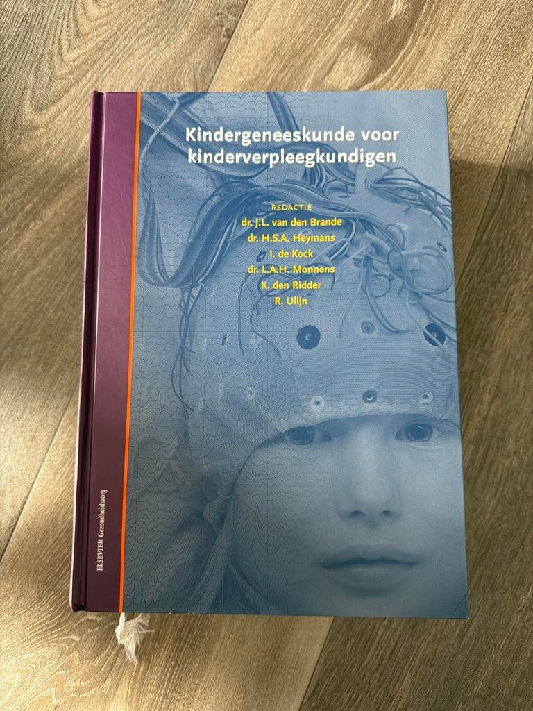 Kindergeneeskunde voor kinderverpleegkundigen, Boeken, Studieboeken en Cursussen, Ophalen of Verzenden, Beta, Zo goed als nieuw