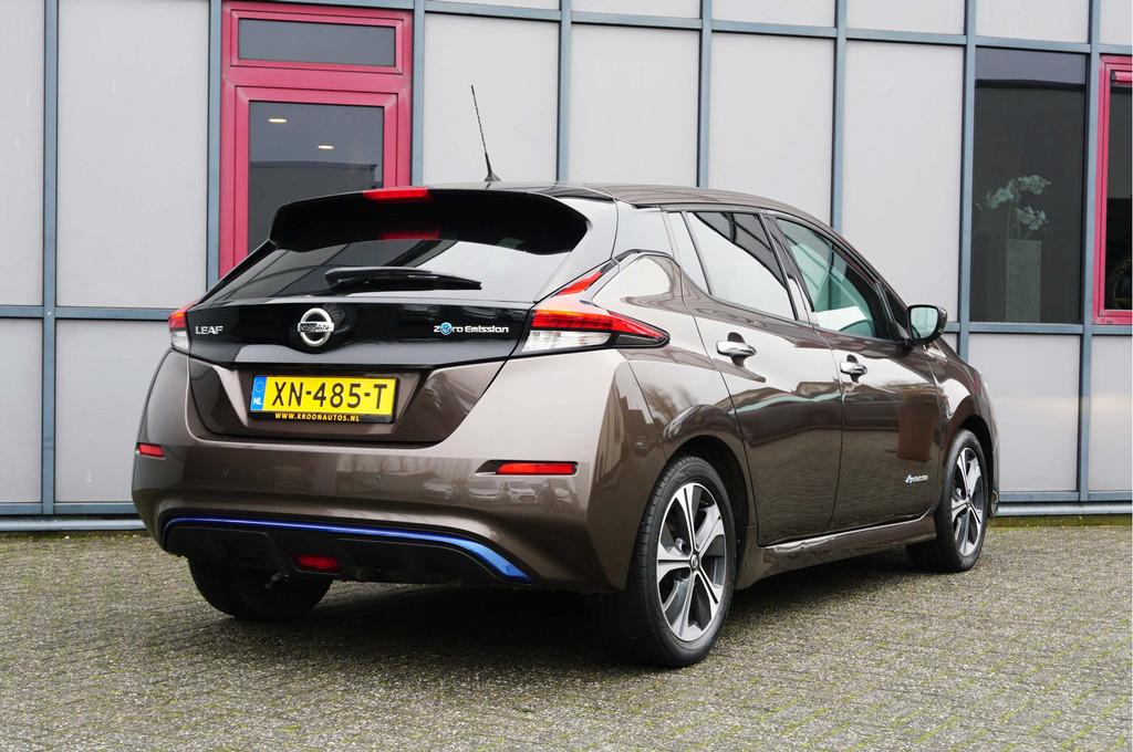 Nissan Leaf N-Connecta 40kWh SOH 88,5% (bj 2019, automaat), Auto's, Nissan, Stof, Gebruikt, Zwart, Origineel Nederlands