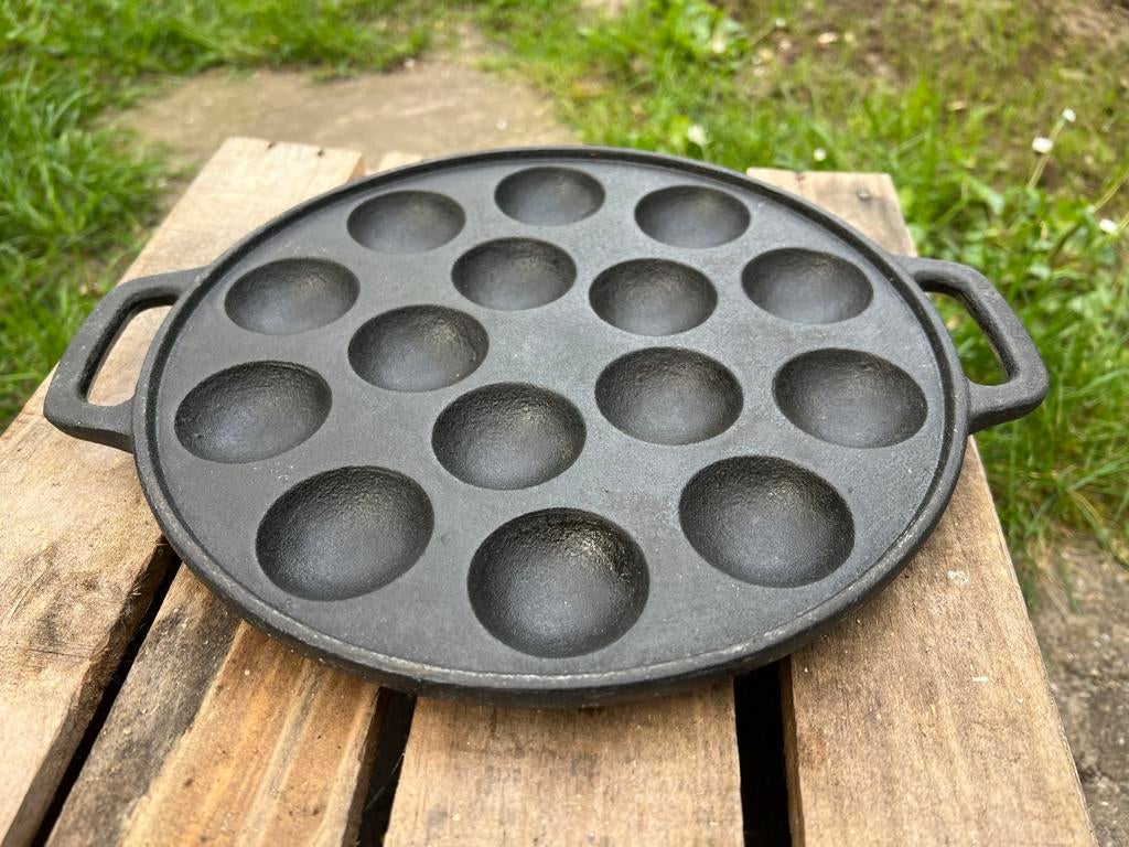 Gietijzeren poffertjespan - kookplaat en BBQ, Ophalen, Zo goed als nieuw, Gietijzer, Overige typen