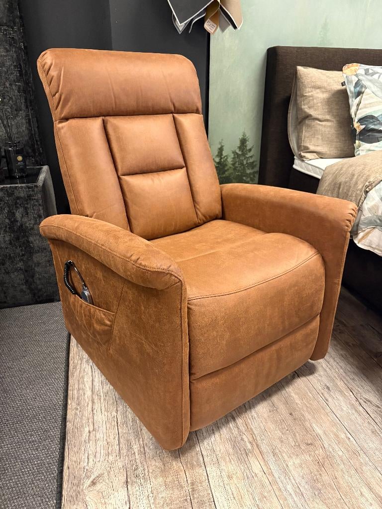 Draadloze sta-op stoel Stelvius bruin, Huis en Inrichting, Fauteuils, Kunststof, Nieuw, 75 tot 100 cm, Ophalen of Verzenden