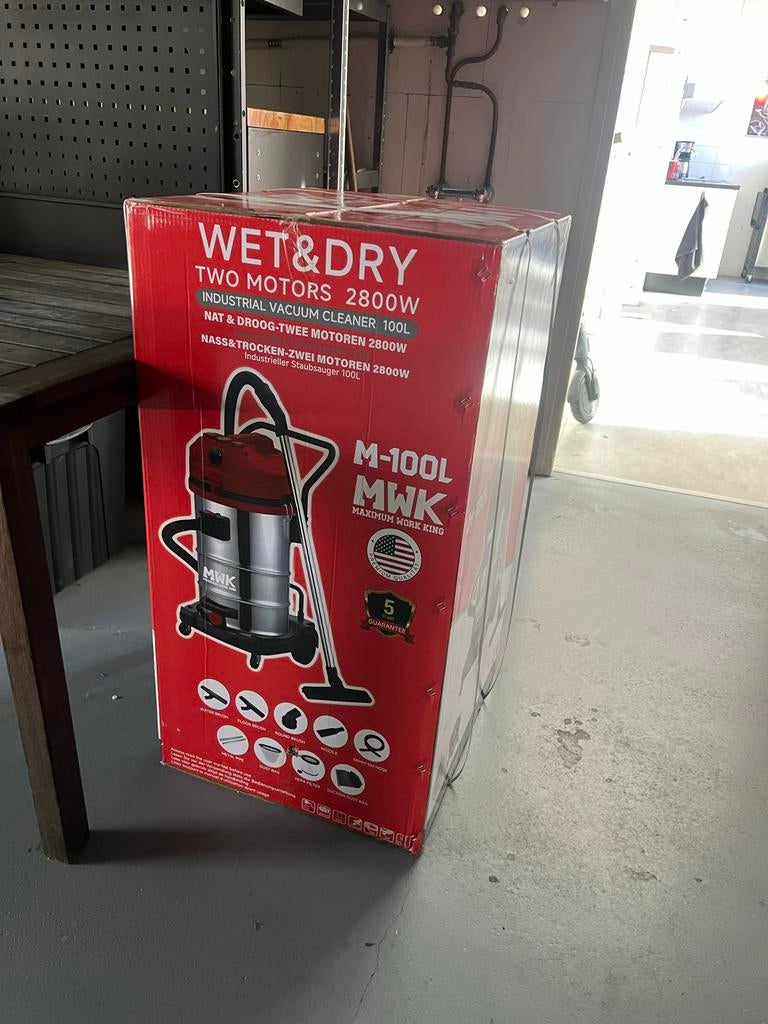 NIEUW MWK Stofzuiger 2800W 100L M-100L - Nat & Droog, Ophalen of Verzenden, Nieuw, Waterstofzuiger