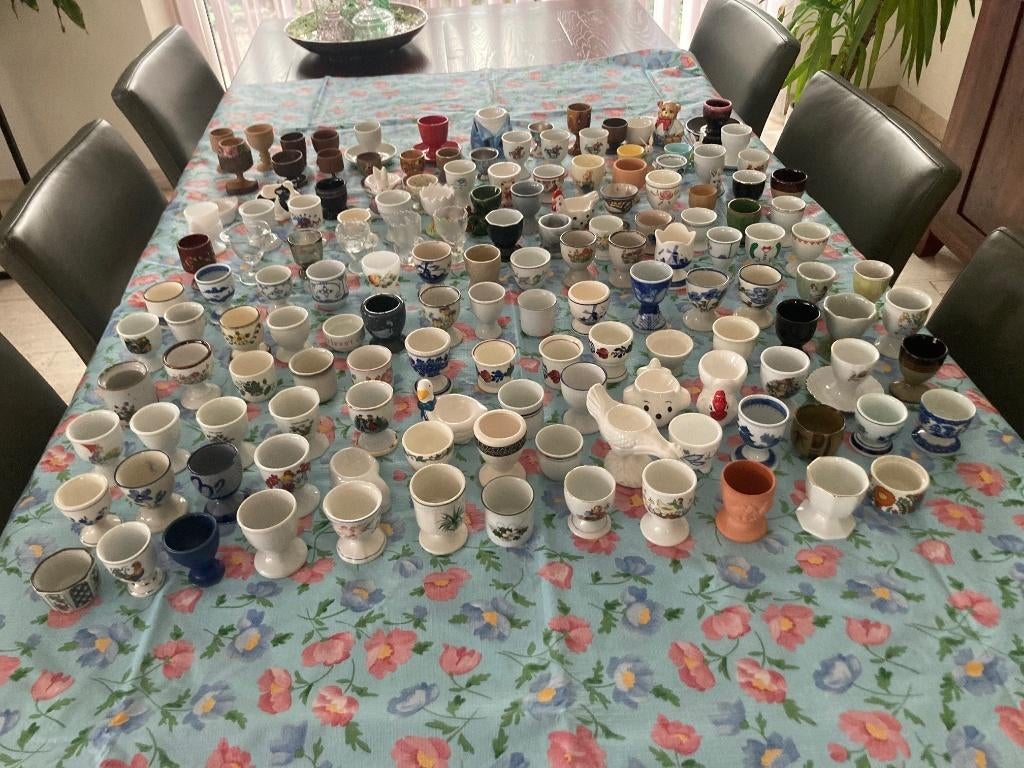 eierdopjes, Ophalen, Zo goed als nieuw, Porselein, Overige typen