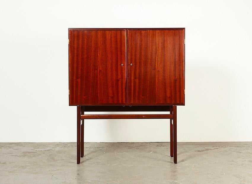 Ole Wanscher Rungstedlund Cabinet Poul Jeppesen 1960s, Ophalen of Verzenden, Zo goed als nieuw, 25 tot 50 cm