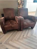 Twee comfortabele fauteuils in bruin suède-look, Huis en Inrichting, Fauteuils, Ophalen, Gebruikt, 75 tot 100 cm, Stof
