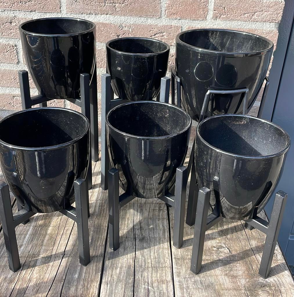 Bloempotten met standaard, Tuin en Terras, Ophalen of Verzenden, Zo goed als nieuw, Rond