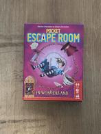 Pocket Escape Room - In Wonderland (999 Games), Een of twee spelers, Ophalen of Verzenden, Zo goed als nieuw