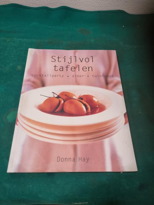 boek stijlvol tafelen donna hay, Ophalen of Verzenden