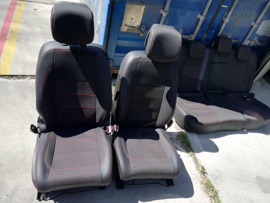 Complete stoelenset Renault Megane 3 Estate (2010-2015), Ophalen of Verzenden