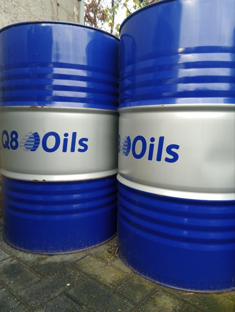 Olievat Q8 oils, 100 tot 150 cm, Ophalen of Verzenden, Zo goed als nieuw, 50 tot 75 cm