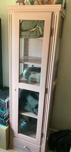 roze houten kast met glas, Antiek en Kunst, Antiek | Meubels | Kasten, Ophalen