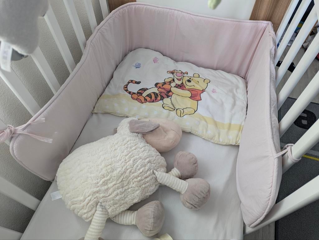 Roze bedbumper/ bedomrander voor meisjes babybed/ ledikant, Ophalen of Verzenden, Minder dan 140 cm, Minder dan 70 cm