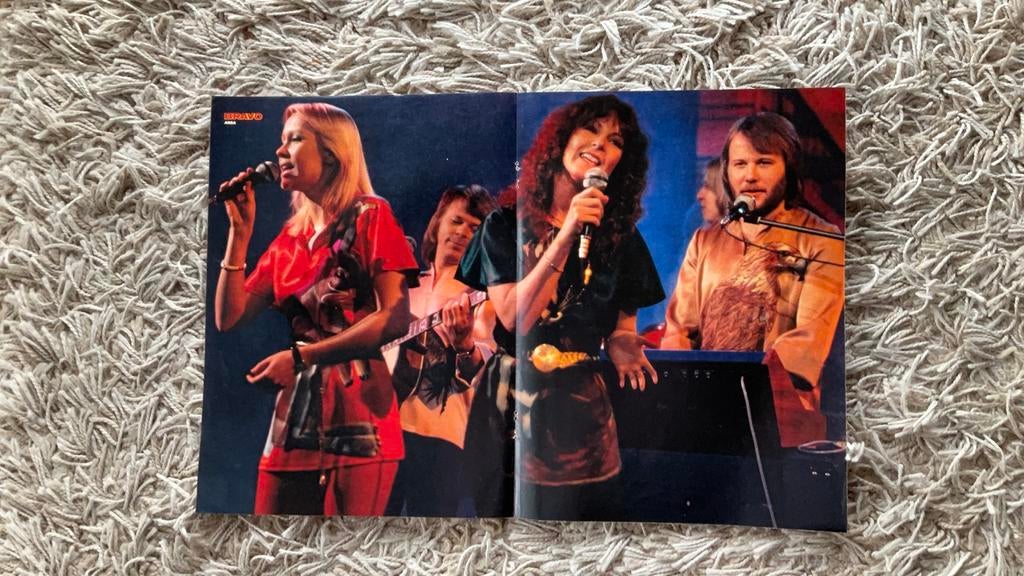 Kleine Nieuwe ABBA Poster Uit De Duitse Bravo, Verzamelen, Muziek, Artiesten en Beroemdheden, Ophalen of Verzenden, Poster, Artwork of Schilderij