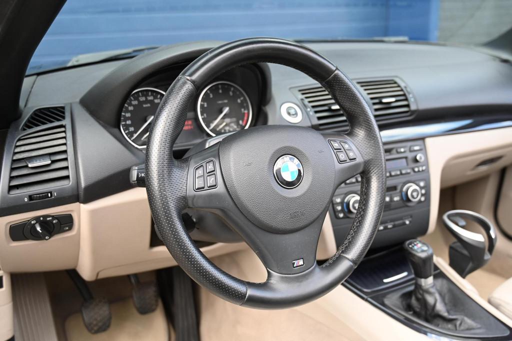 BMW 1-serie Cabrio 135i |Handbak| Cruise | Stoelverwarming |, Auto's, BMW, 1-Serie, Achterwielaandrijving, Gebruikt, Beige
