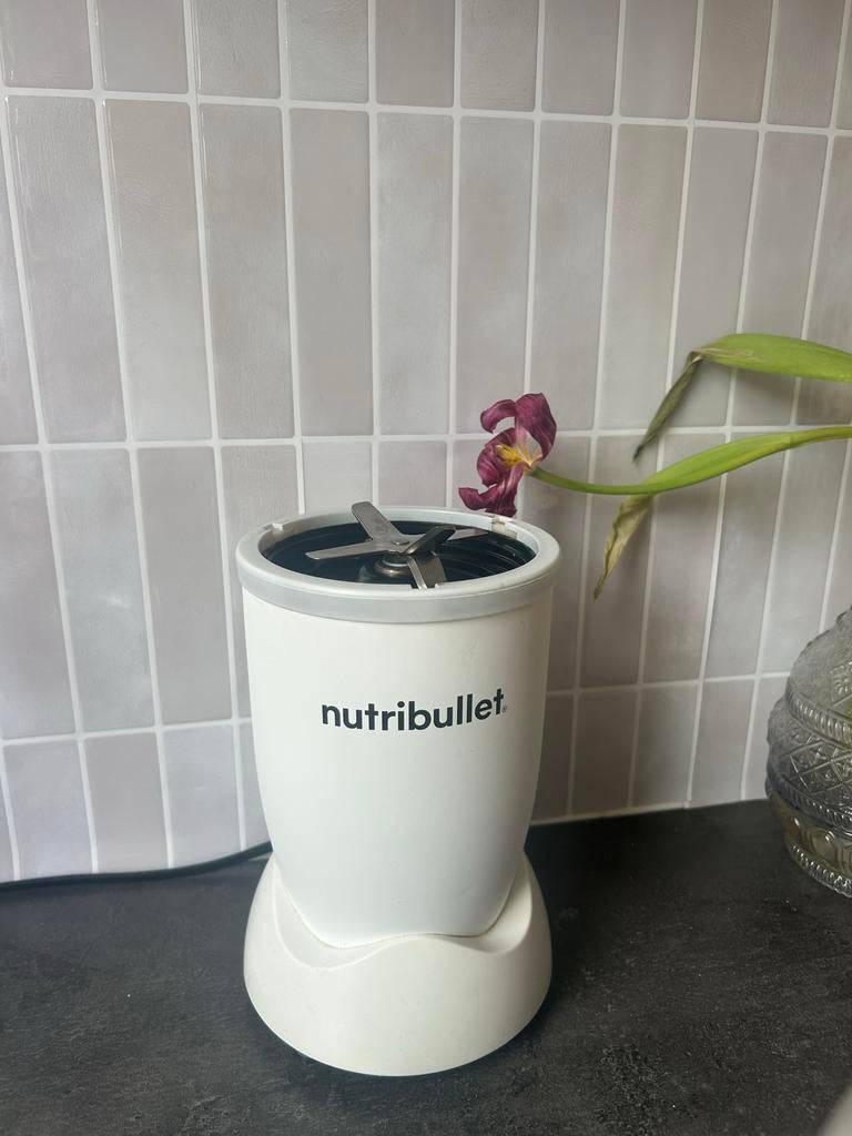 Nutribullet 900W blender, Ophalen of Verzenden, Gebruikt, Blender to go