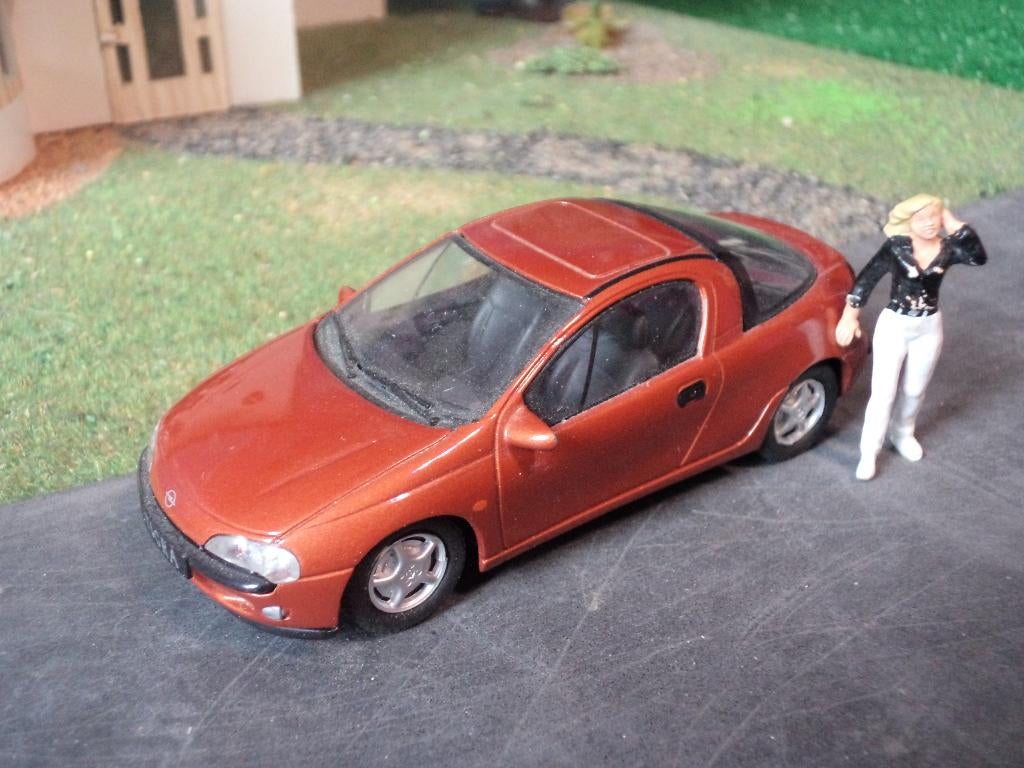 1/43 Opel Tigra - Schuco Metallic-Apache, Ophalen of Verzenden, Gebruikt, Auto, Schuco