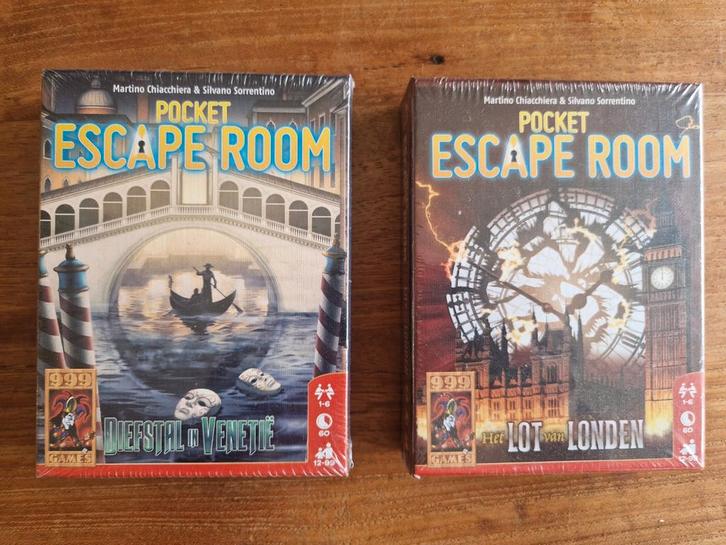 2x pocket Escape Room spel (Venetië en Londen) - 999Games, Hobby en Vrije tijd, Gezelschapsspellen | Kaartspellen, Nieuw, Een of twee spelers