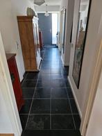 Eikhout kast met twee deuren, Antiek en Kunst, Antiek | Meubels | Kasten, Ophalen of Verzenden