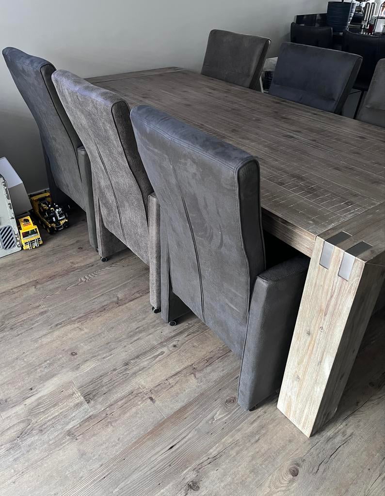 Moderne eettafelstoelen met wieltjes, Huis en Inrichting, Stoelen, Ophalen, Overige kleuren, Zo goed als nieuw, Stof