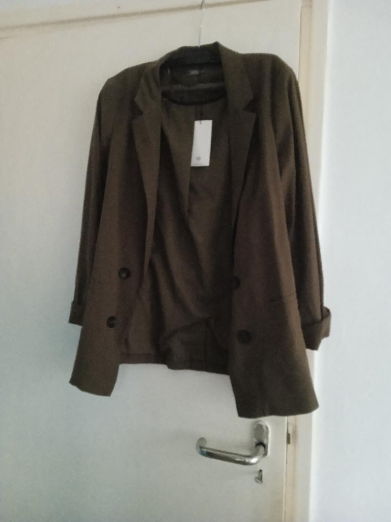 NIEUWE viscose khaki blazer C&A (40/L), Maat 38/40 (M), Verzenden, Nieuw, Jasje