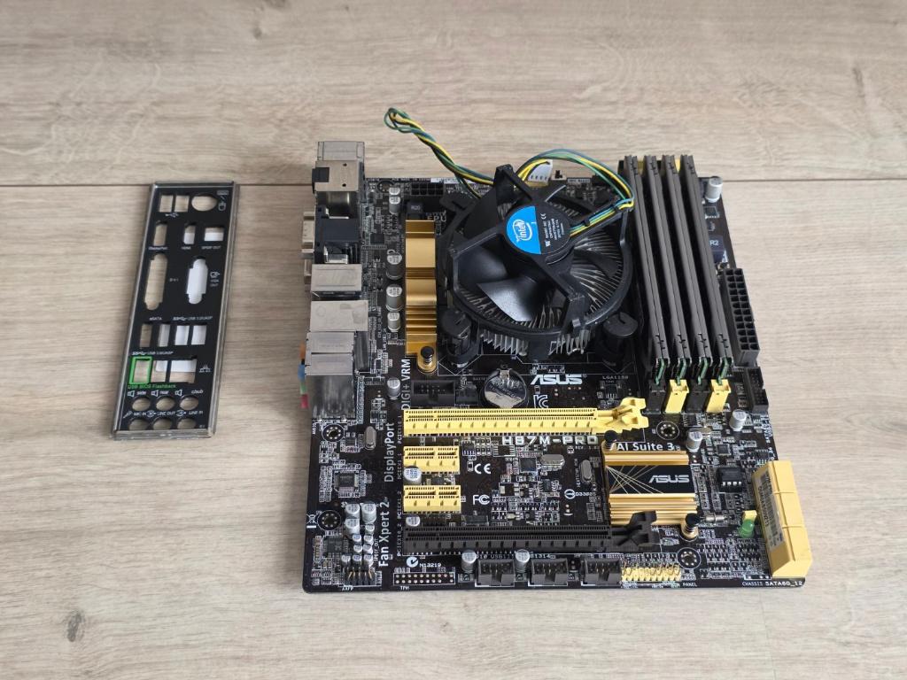 tk:Asus H87M-Pro Moederbord + Intel i7-4770 , 8GB Gaming Ram, Computers en Software, Moederborden, Ophalen of Verzenden, Gebruikt