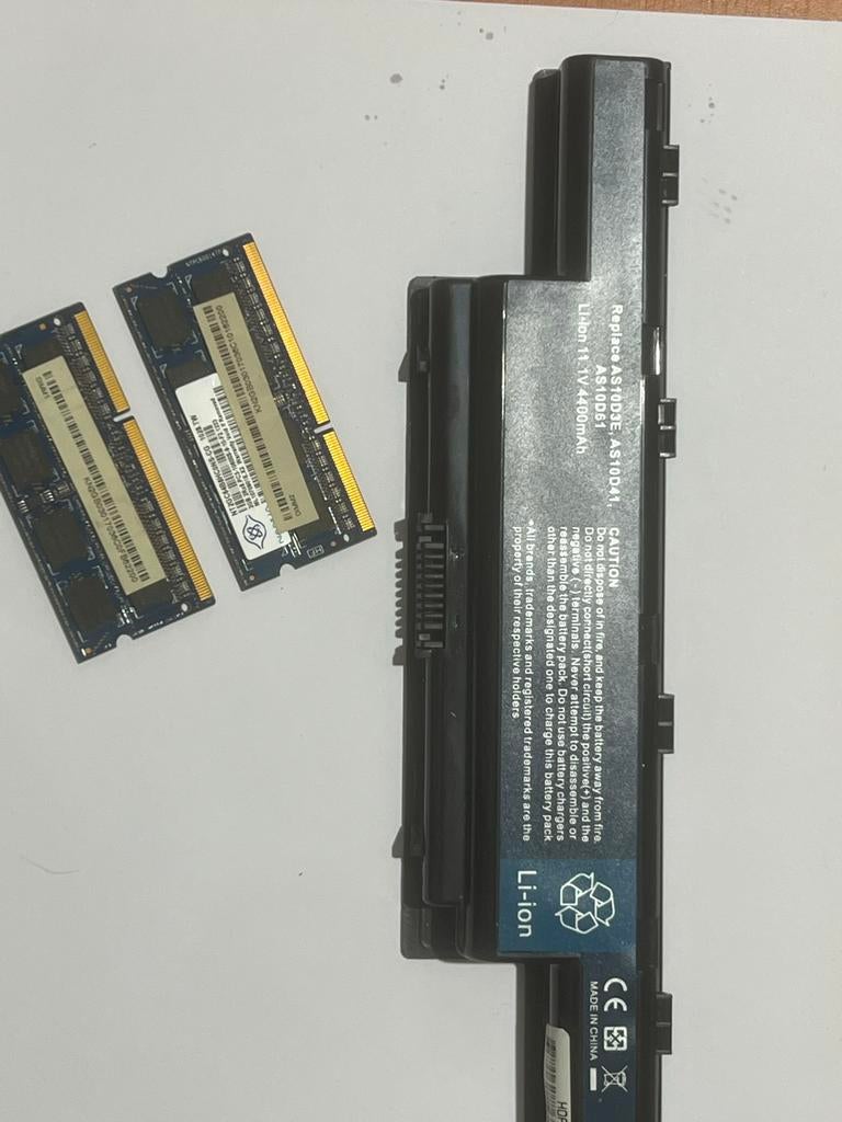Nanya 2GB DDR3 RAM geheugen voor laptop batterij diskdrive, Gebruikt, DDR3, Ophalen of Verzenden, 2 GB