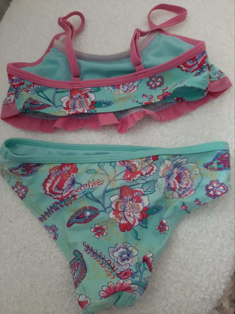 Bikini's en zwempakjes maat 116-128 (set), Gebruikt, Bikiniset, Meisje, Overige maten