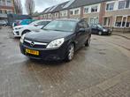 Een goedrijdende vectra met nieuwe apk, Auto's, Opel, Voorwielaandrijving, Euro 5, Zwart, 4 cilinders