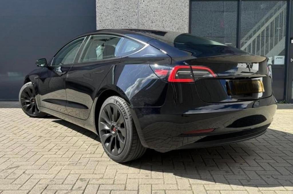 Te huur Tesla model 3 / Mercedes eqv taxi klaar, Ophalen of Verzenden