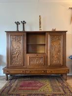 Decoratieve houten kast met houtsnijwerk, Antiek en Kunst, Antiek | Meubels | Kasten, Ophalen