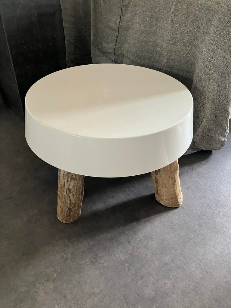 Salontafel metalen blad diam. 73met houten poten van plataan, Ophalen, Gebruikt, 50 tot 100 cm, 50 tot 75 cm