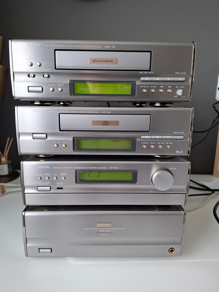 Denon D-250 high end stereo set, Audio, Tv en Foto, Stereo-sets, Ophalen of Verzenden, Zo goed als nieuw, Cassettedeck, Denon