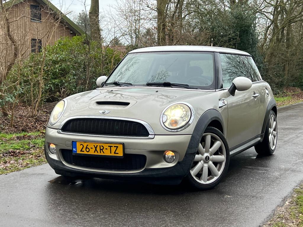Mini Mini 1.6 Cooper S Chili | Downpipe + Cruise + Airco, Voorwielaandrijving, Stof, Gebruikt, Zwart